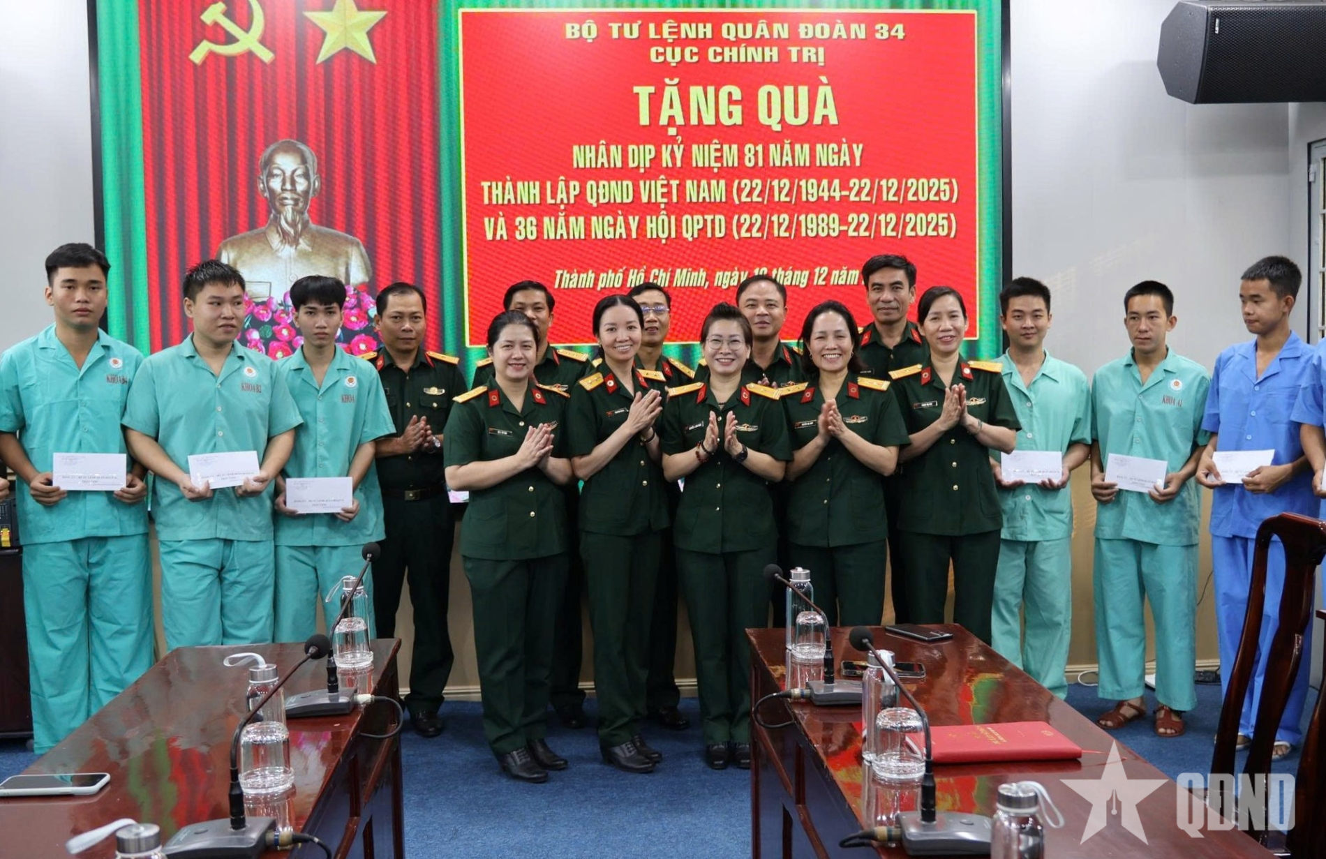 Quân đoàn 34 thăm, tặng quà quân nhân đang điều trị tại bệnh viện